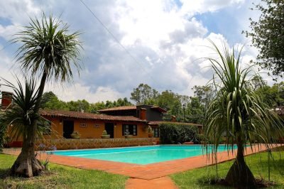 Villa Pátzcuaro Garden Hotel & RV Park
